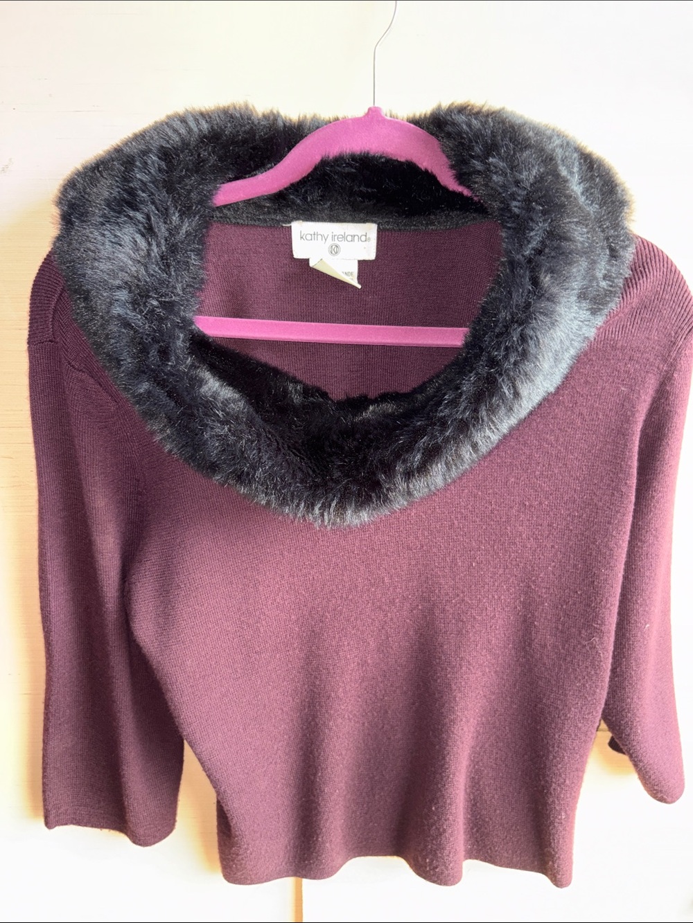 kathy ireland plum knit sweater with black faux fur collar